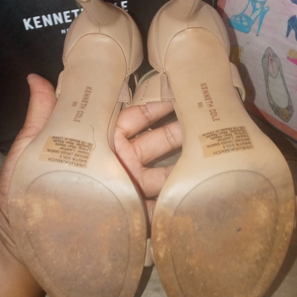 Kenneth Cole Sandels - Picture 5 of 6